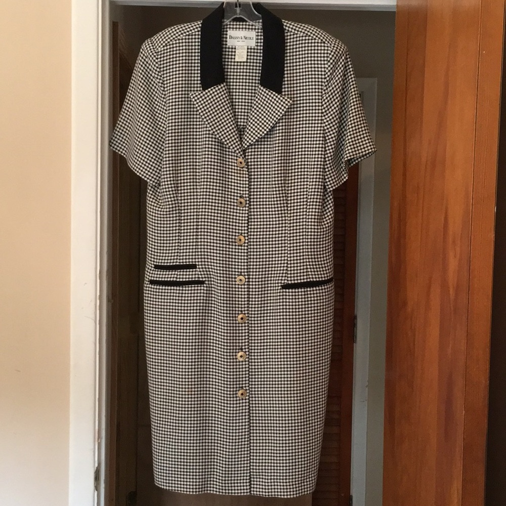 Vintage black and white plaid button down dress